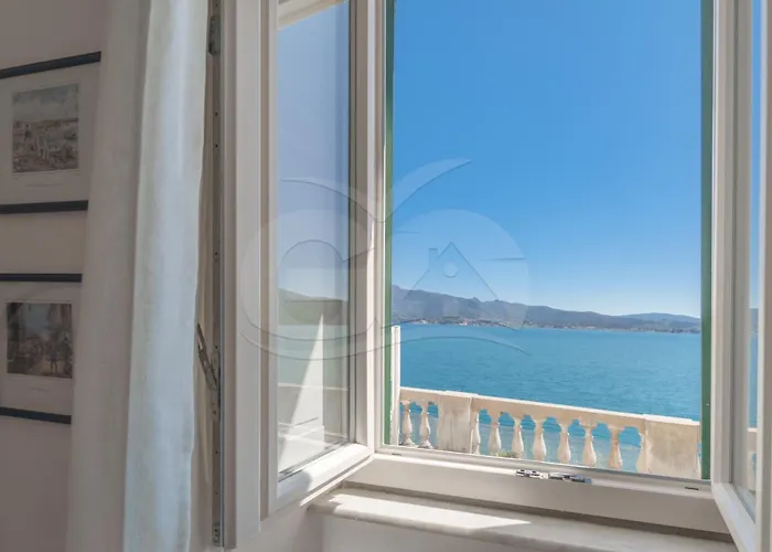 Holiday home Dimora Le Fortezze Sullo Scoglio - Goelba